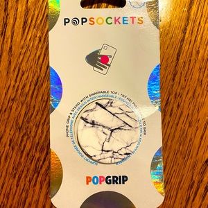 Pop, socket, popgrip
